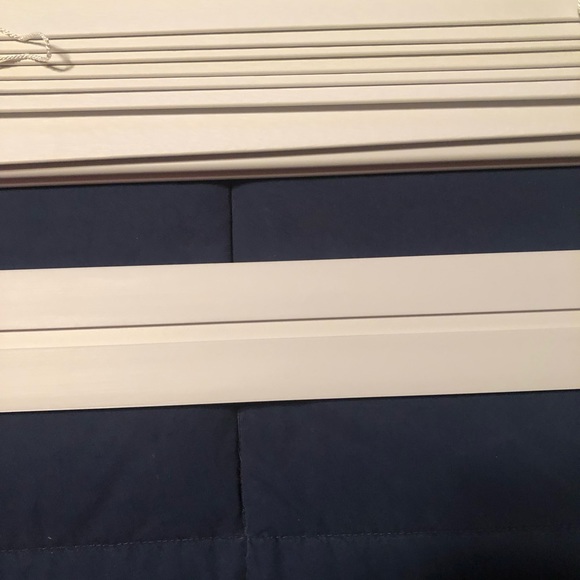 Heavy duty/quality white mini blind - Picture 8 of 16